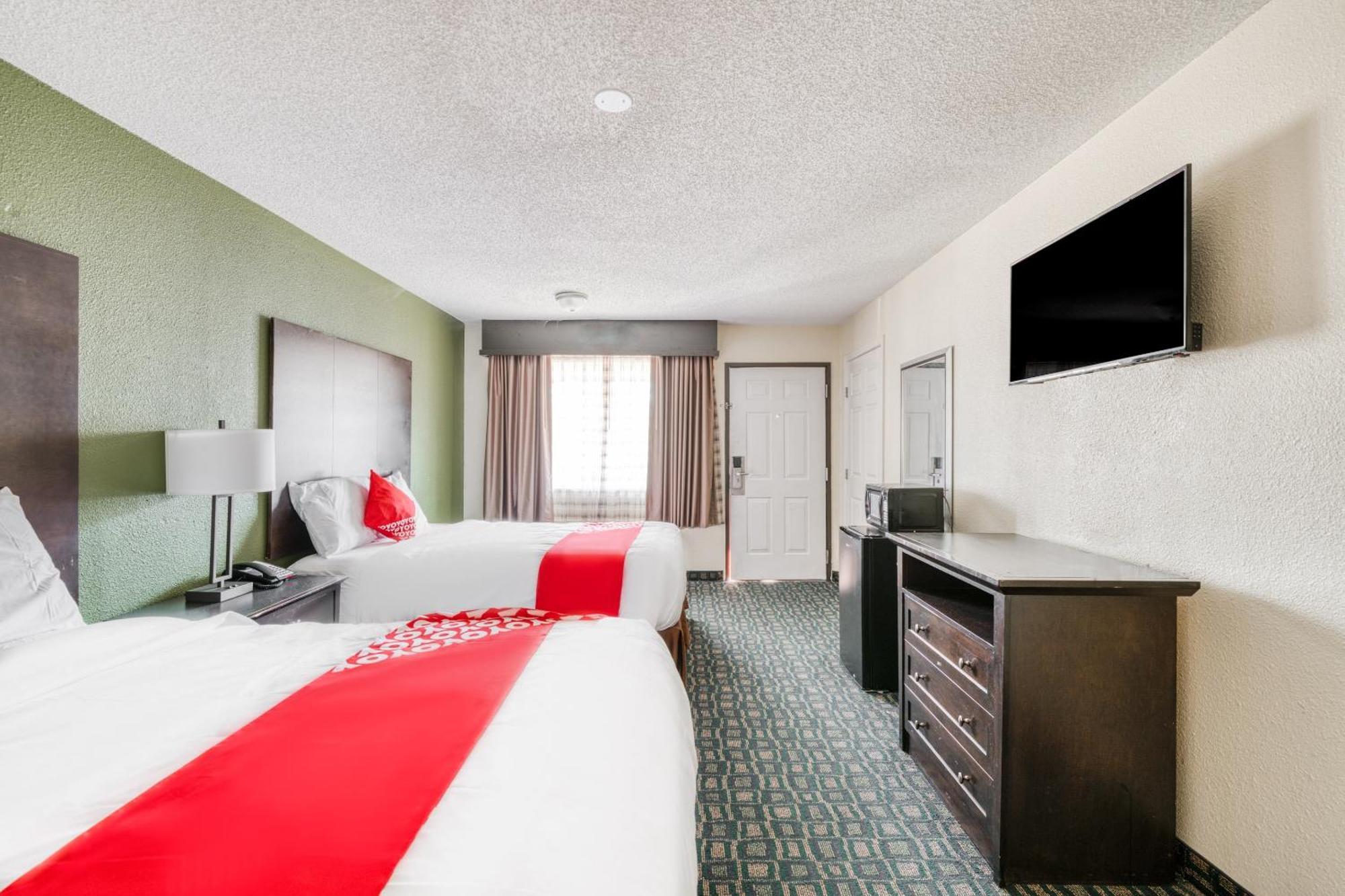 Oyo Hotel Rosenberg Tx I-69 Екстер'єр фото
