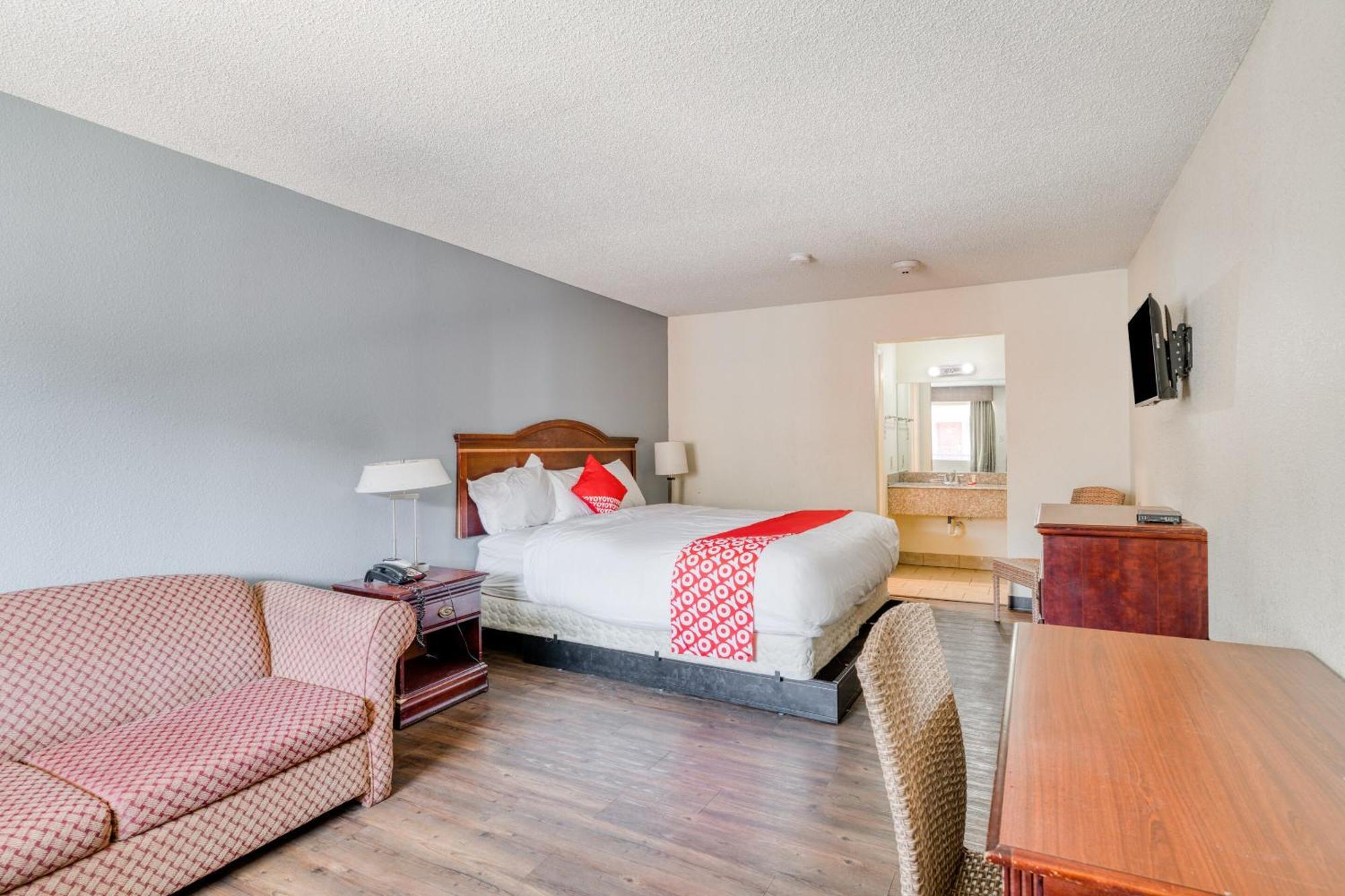 Oyo Hotel Rosenberg Tx I-69 Екстер'єр фото