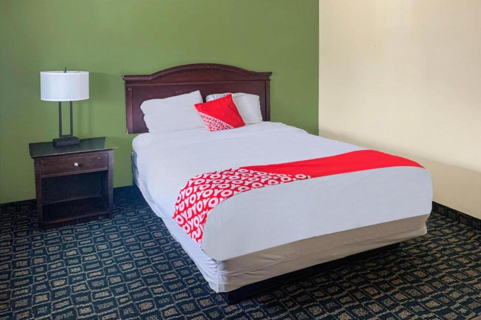 Oyo Hotel Rosenberg Tx I-69 Екстер'єр фото